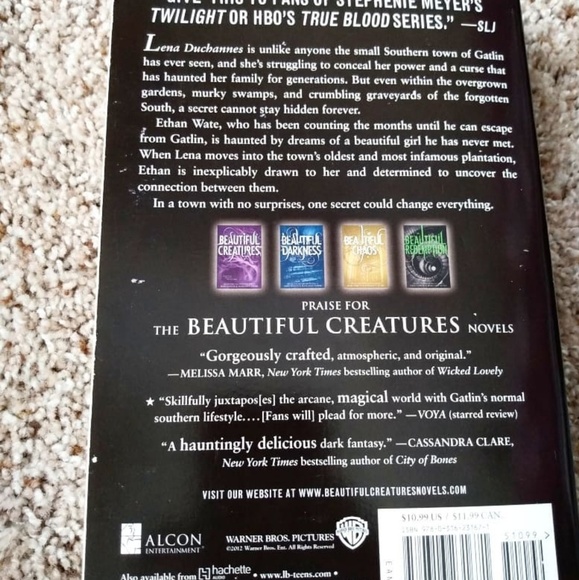 Beautiful Creatures Novel - Picture 2 of 2